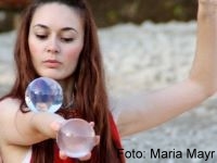 Kontaktjonglage und Show